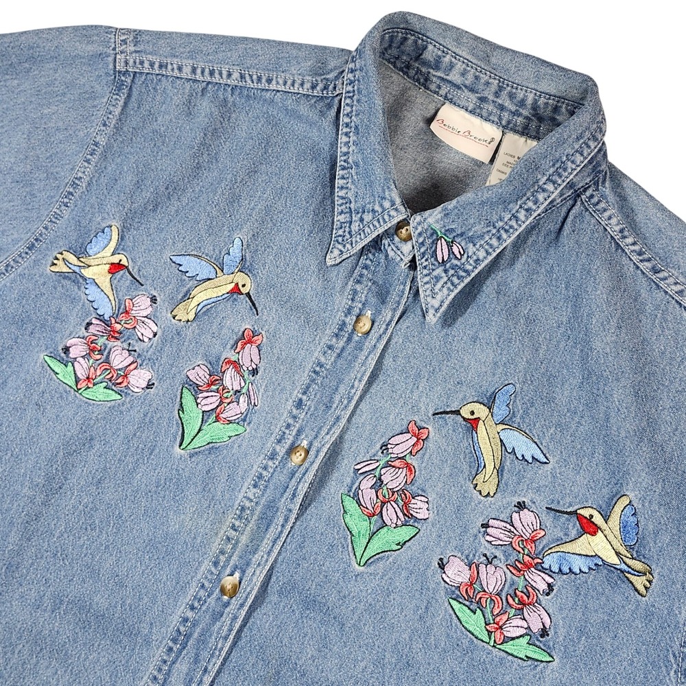 Bobbie Brooks Embroidered‎ Denim Shirt Medium Hummingbird Floral Button Up Top